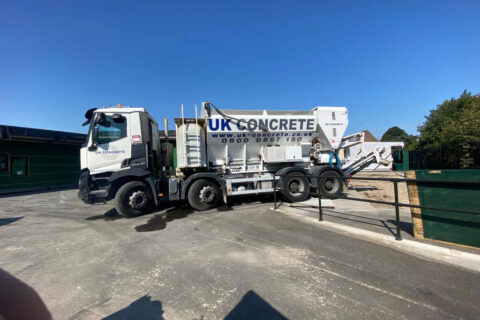 Need <b>Volumetric Concrete</b> in Crawley ?